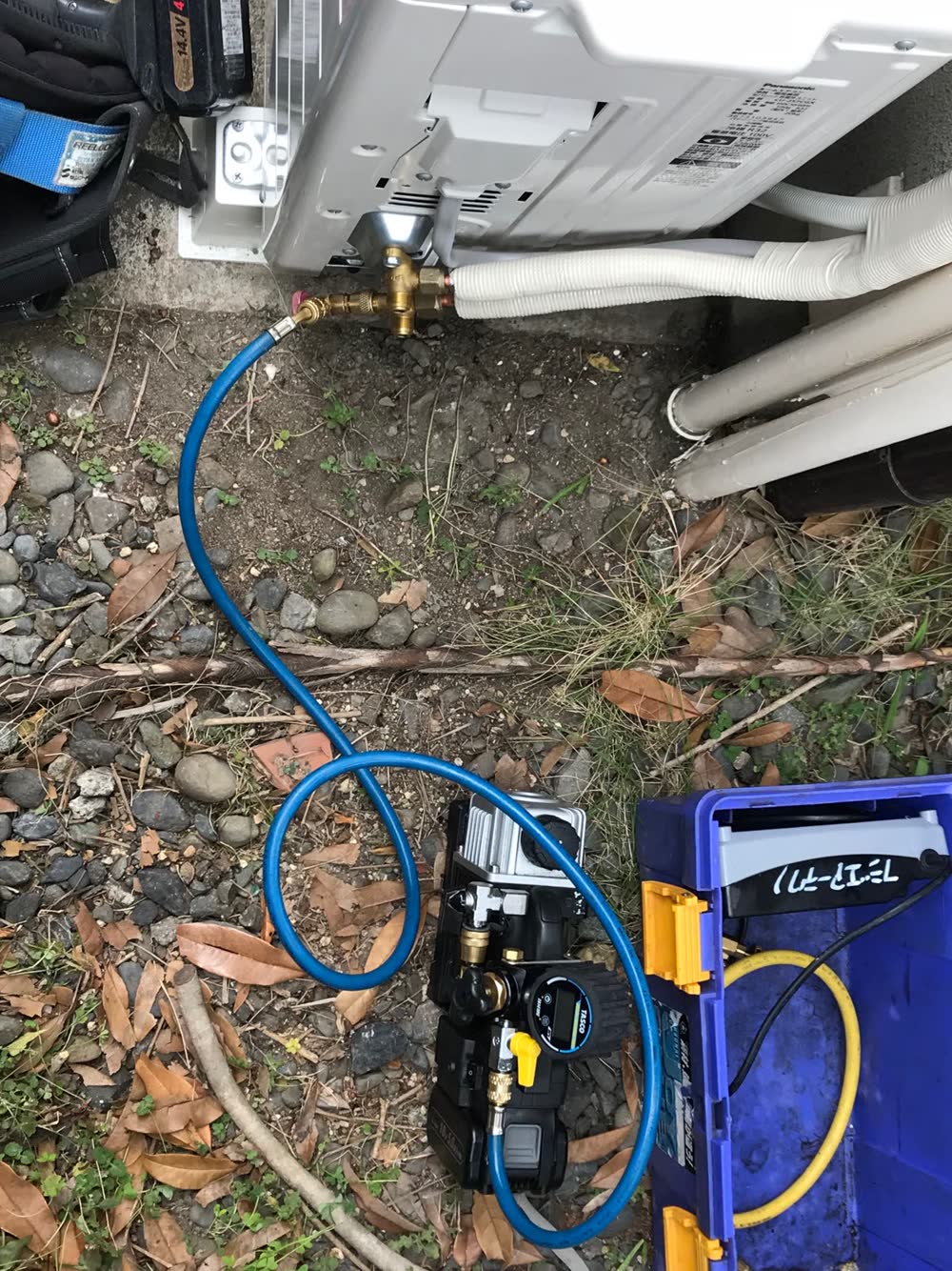 cross-harikae-aircon-datchakuの写真